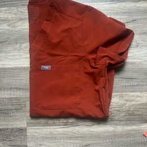 Figs Scrub Top size small